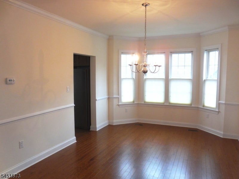 9 Comstock Ln