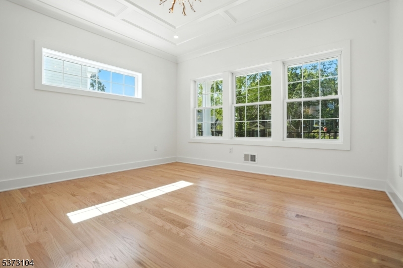 15 Collinwood Rd