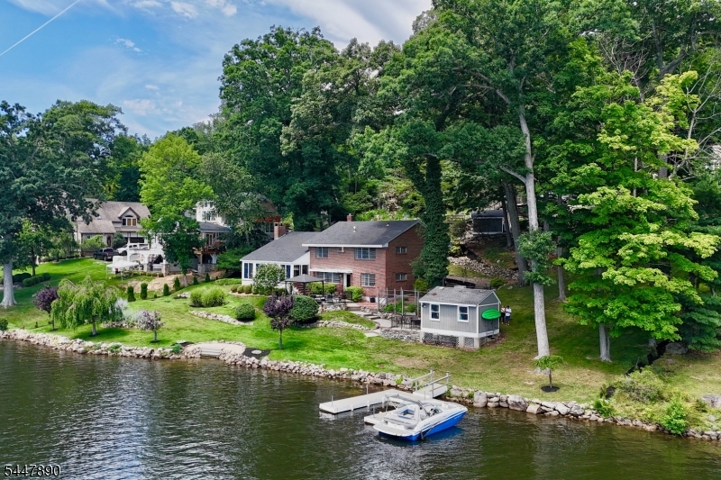 706 W Shore Trl