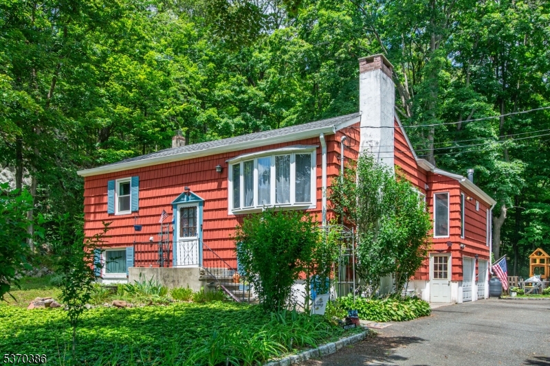 34 Ricker Rd