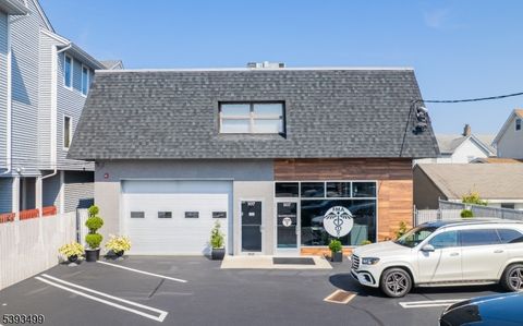 107 Stuyvesant Ave Lyndhurst Twp. NJ 07071