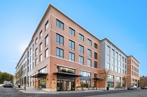 52 Taylor Pl - Unit 522 522 South Orange Village Twp. NJ 07079