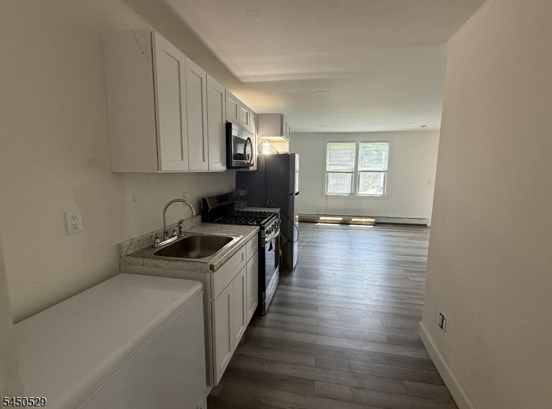 5 Van Wagoner Ave