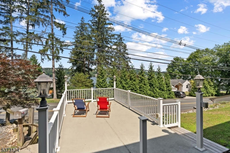 169 E Shore Trl