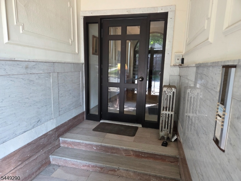 22 Seymour St 6