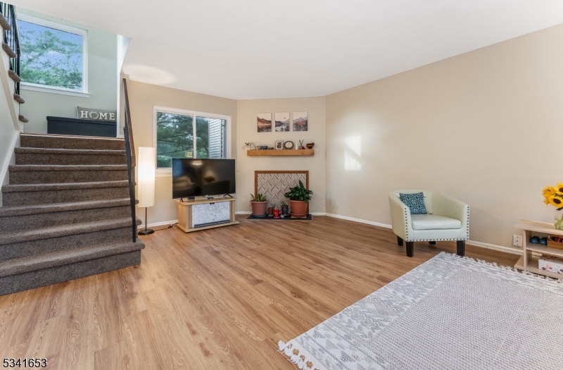 13 Cedar Ct