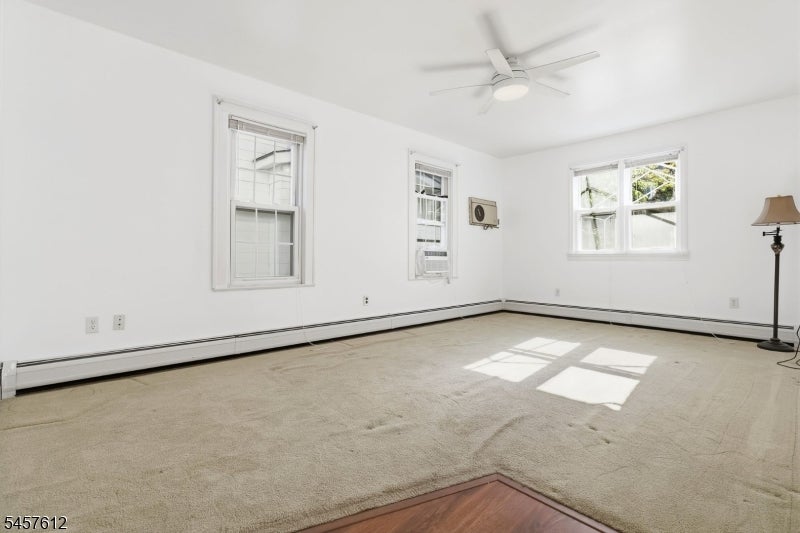 28 Perry St