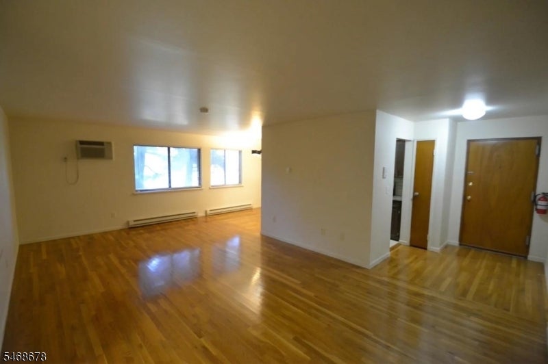 121 Grove 7