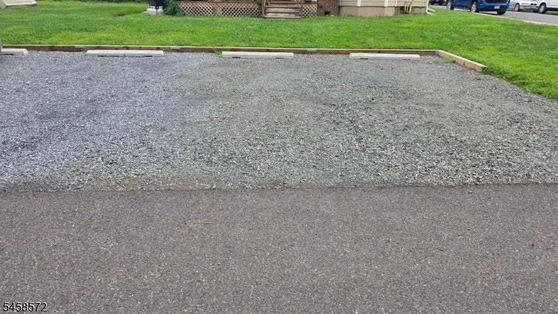 13 Maple St 15A