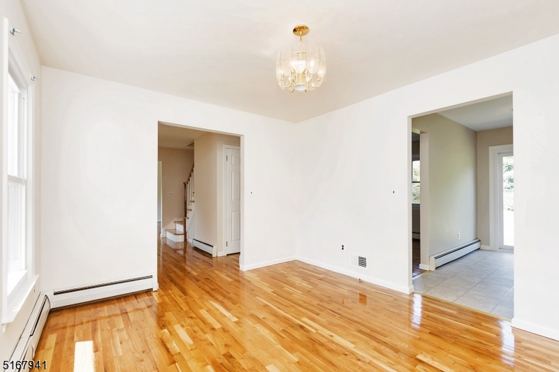 6 Jean Dr