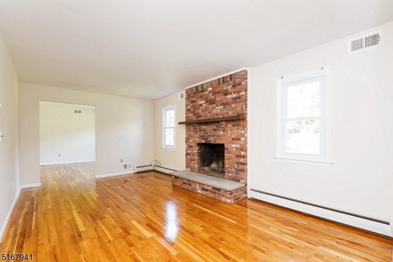 6 Jean Dr