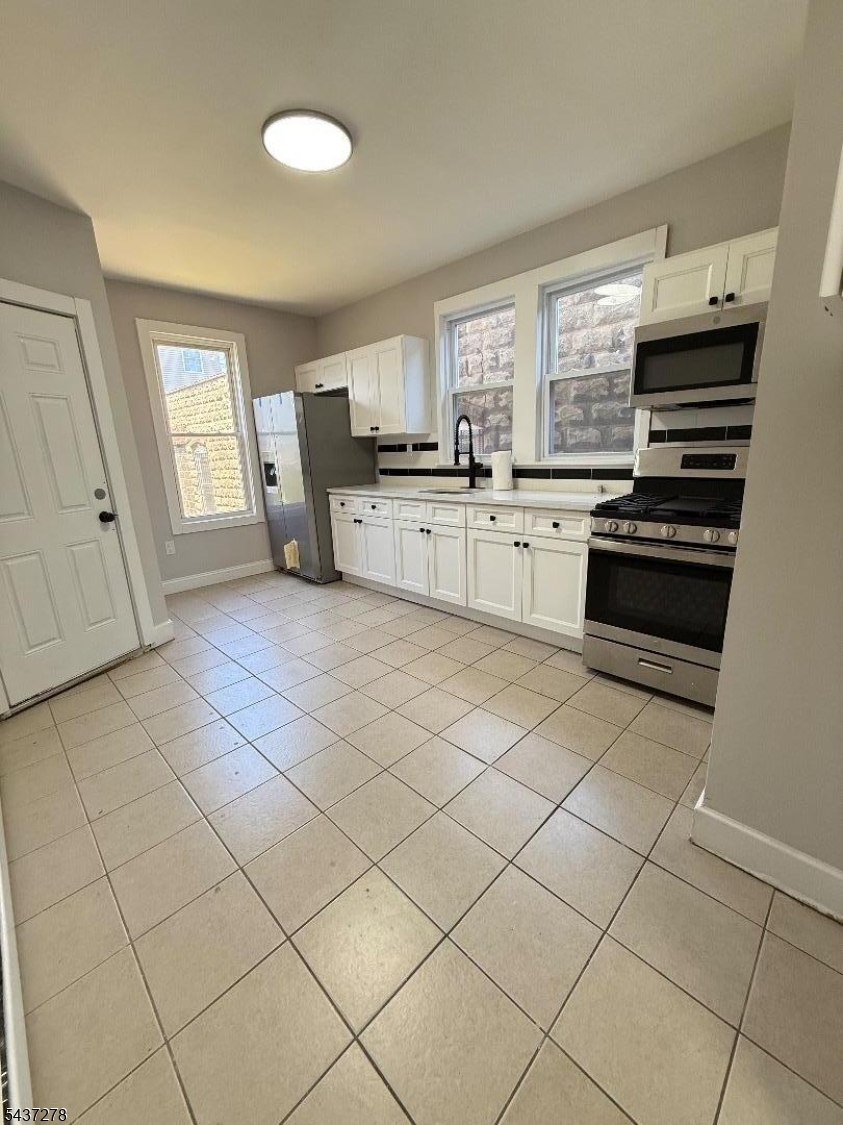 658 Magnolia Ave 1