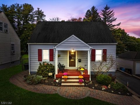 15 Oakwood Ave Livingston Twp. NJ 07039