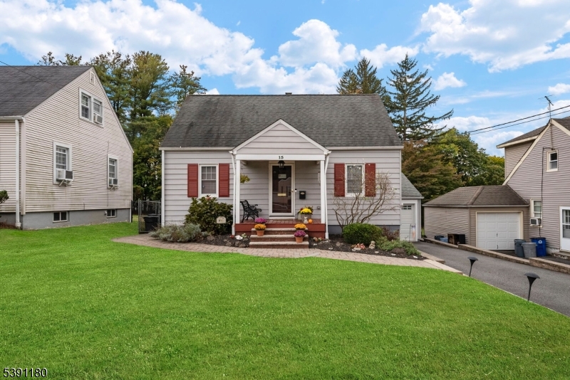 15 Oakwood Ave