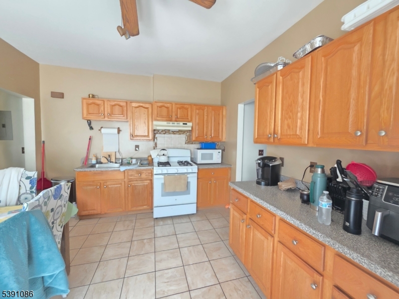 857 859pennington St