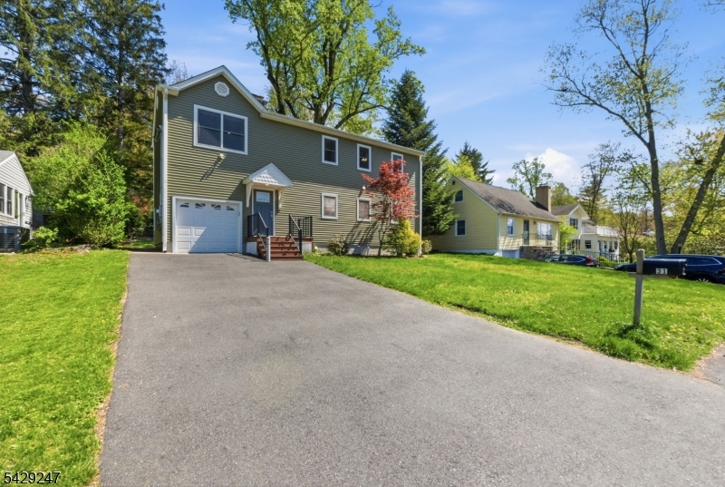 31 Lakeview Rd