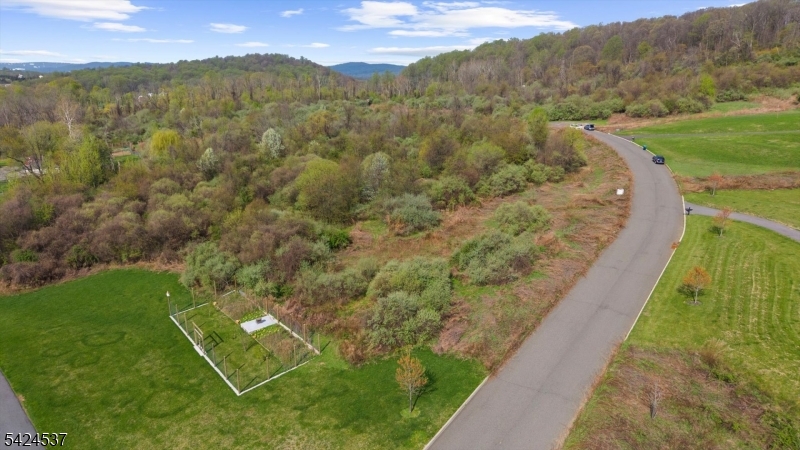 3 Forest View Dr