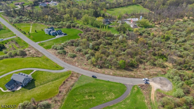3 Forest View Dr