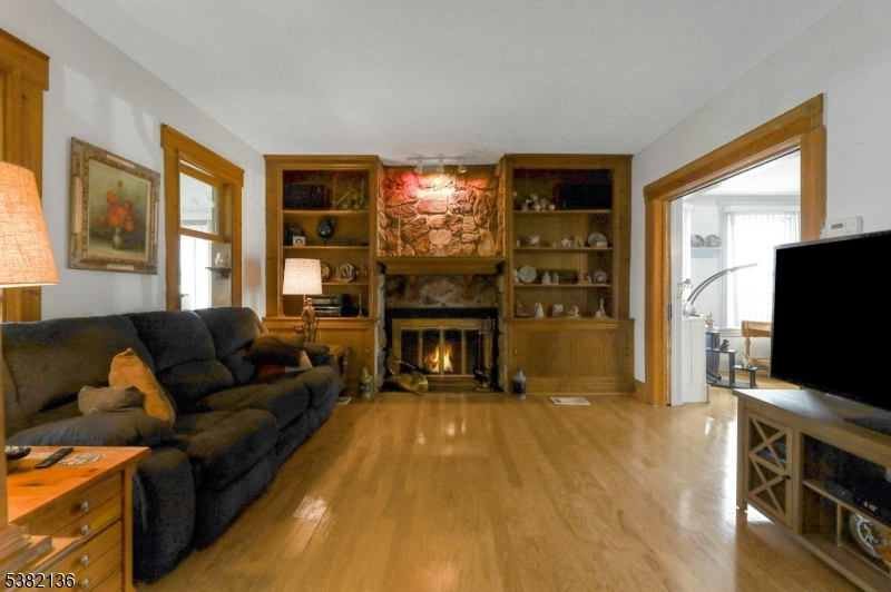 218 Court Ave