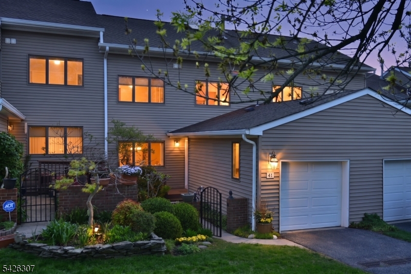 41 Litchult Ln