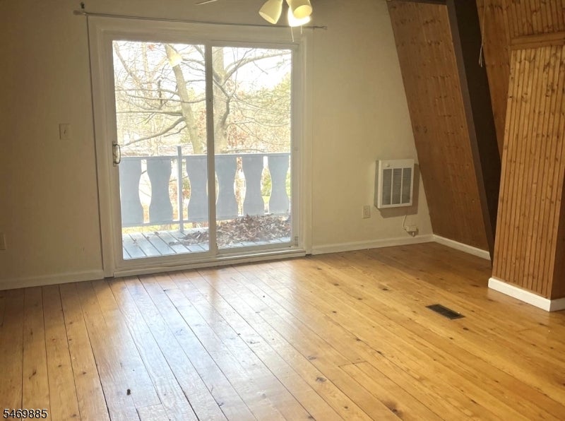 105- C Hemlock Hill O103