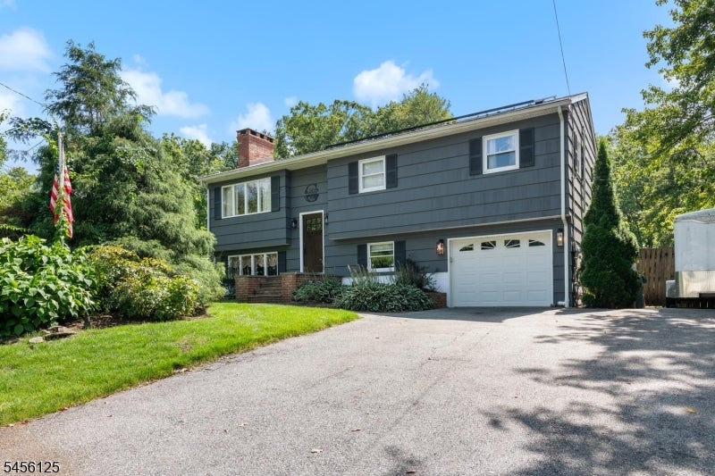157 Mountain Cir