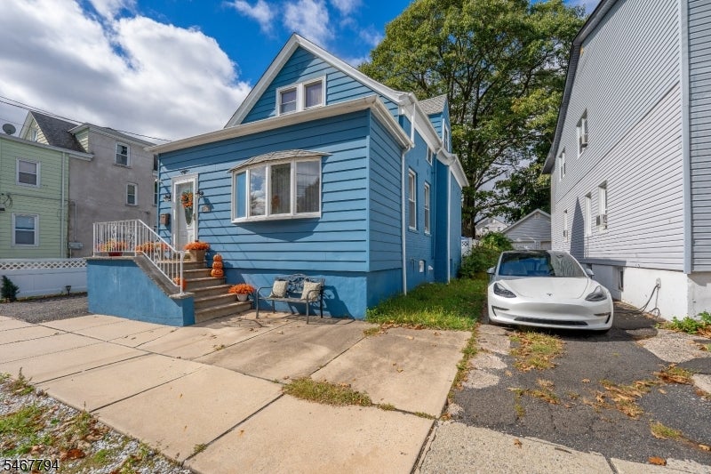 298 Madison Ave