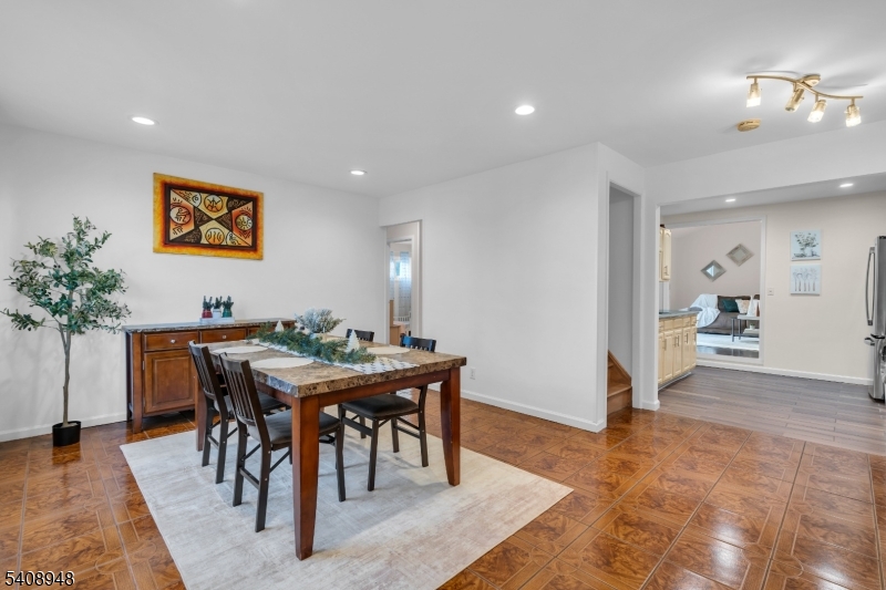 37 Schmitt Road
