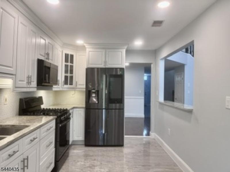 75 Washington Ct 75