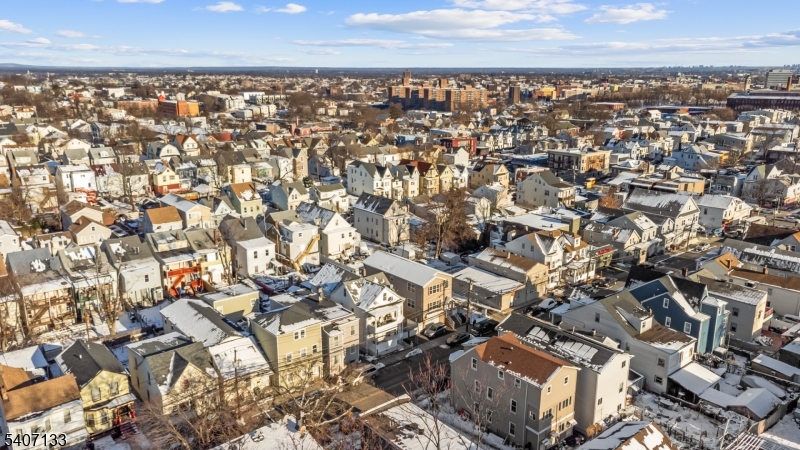 110-PT112 Redwood Ave