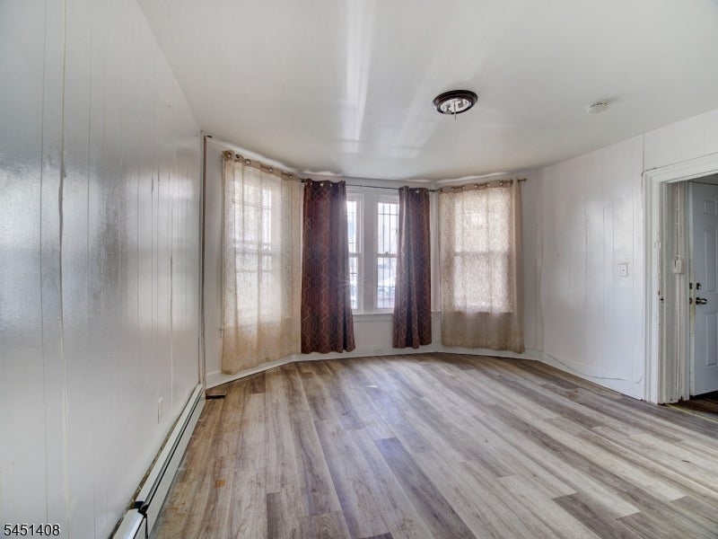 54 N 4Th St