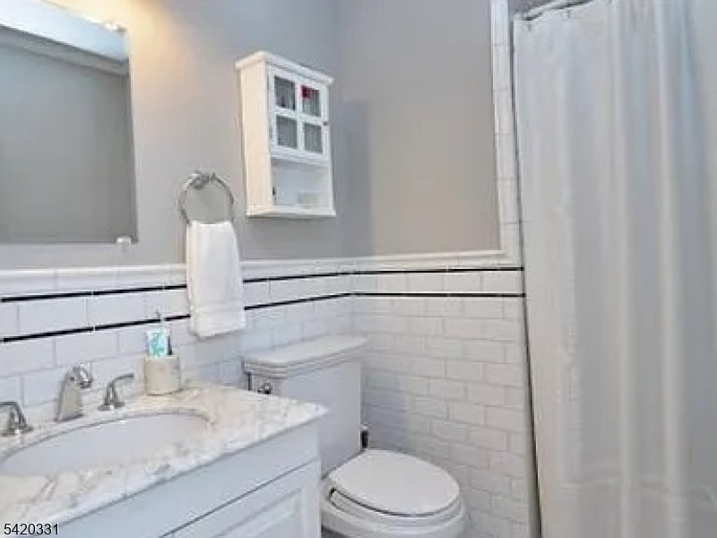 24 Spring Valley Blvd Ondo