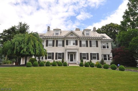 1532 Long Meadow Mountainside Boro NJ 07092