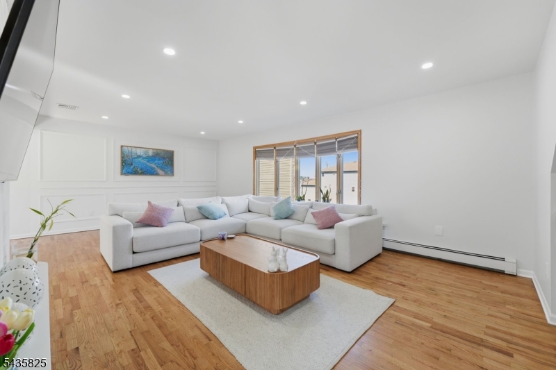 54 William St