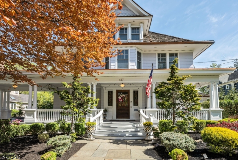 427 Spring Ave