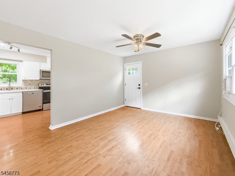 26 Kynor Ave