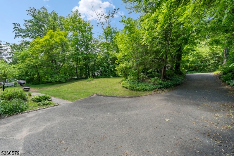 274 Diamond Hill Rd