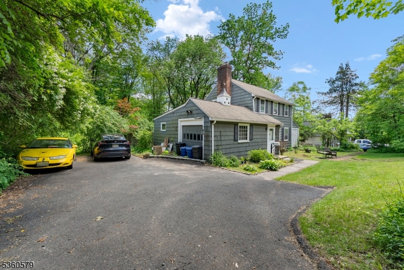 274 Diamond Hill Rd
