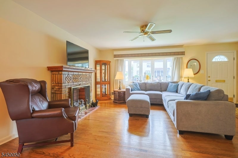 286 Pershing Rd