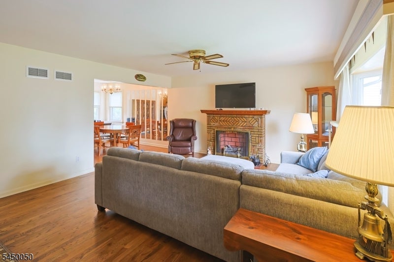 286 Pershing Rd