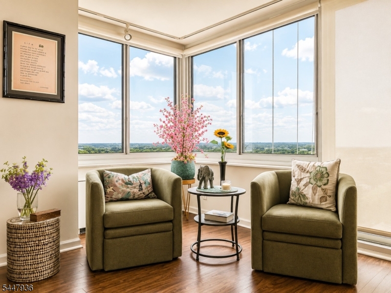 1 Claridge Dr 808
