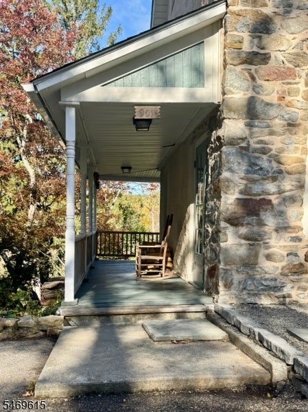 901 Cedar Ridge Rd