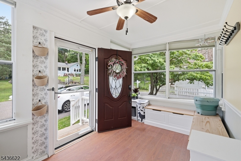 5 Fern Ln