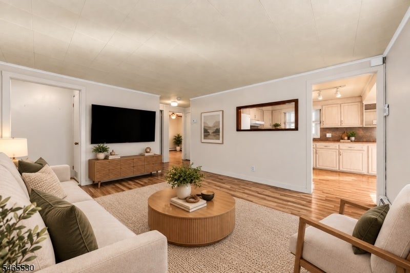 224 Baker St