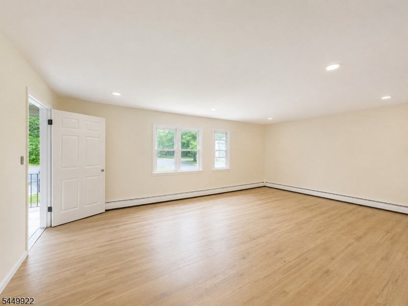 28 Carr St 1
