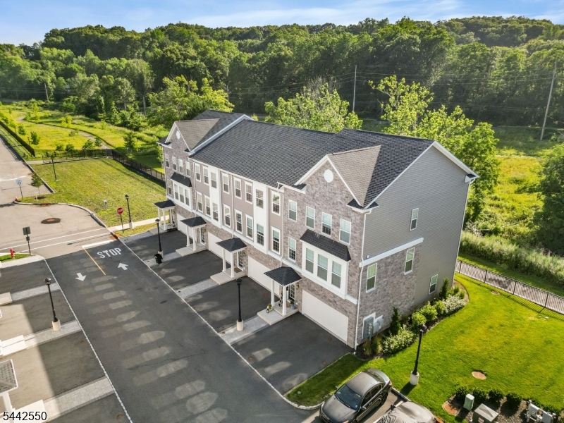 6 Coogan Ct