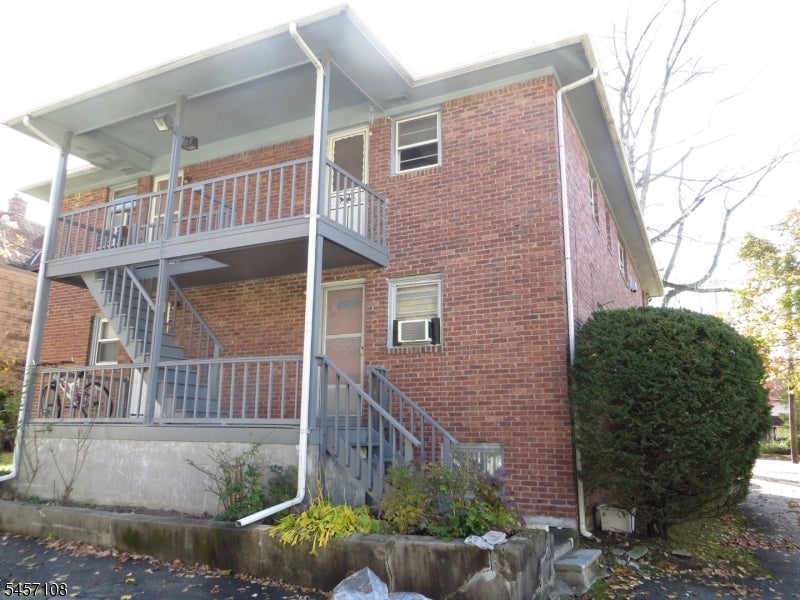 623 Bloomfield Ave. 3