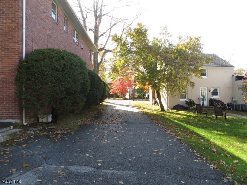 623 Bloomfield Ave. 3
