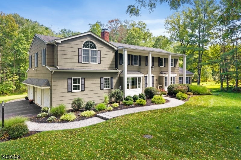 74 Grayrock Rd