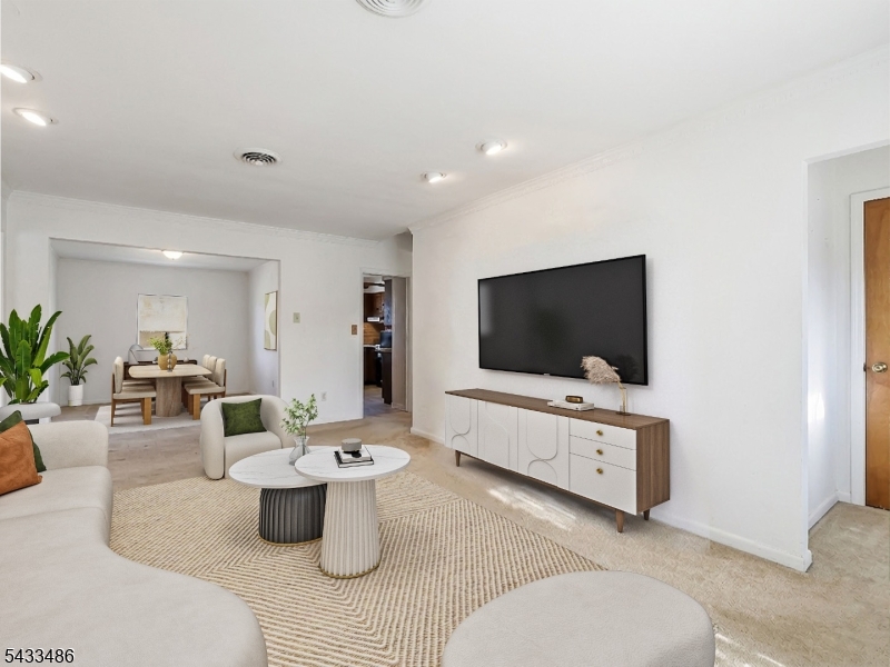 1307 Dartmouth Ter